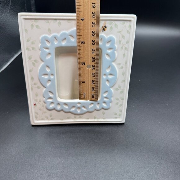 Lenox Butterfly Meadow Photo Frame-Holds 3" X 3" - Picture 10 of 11